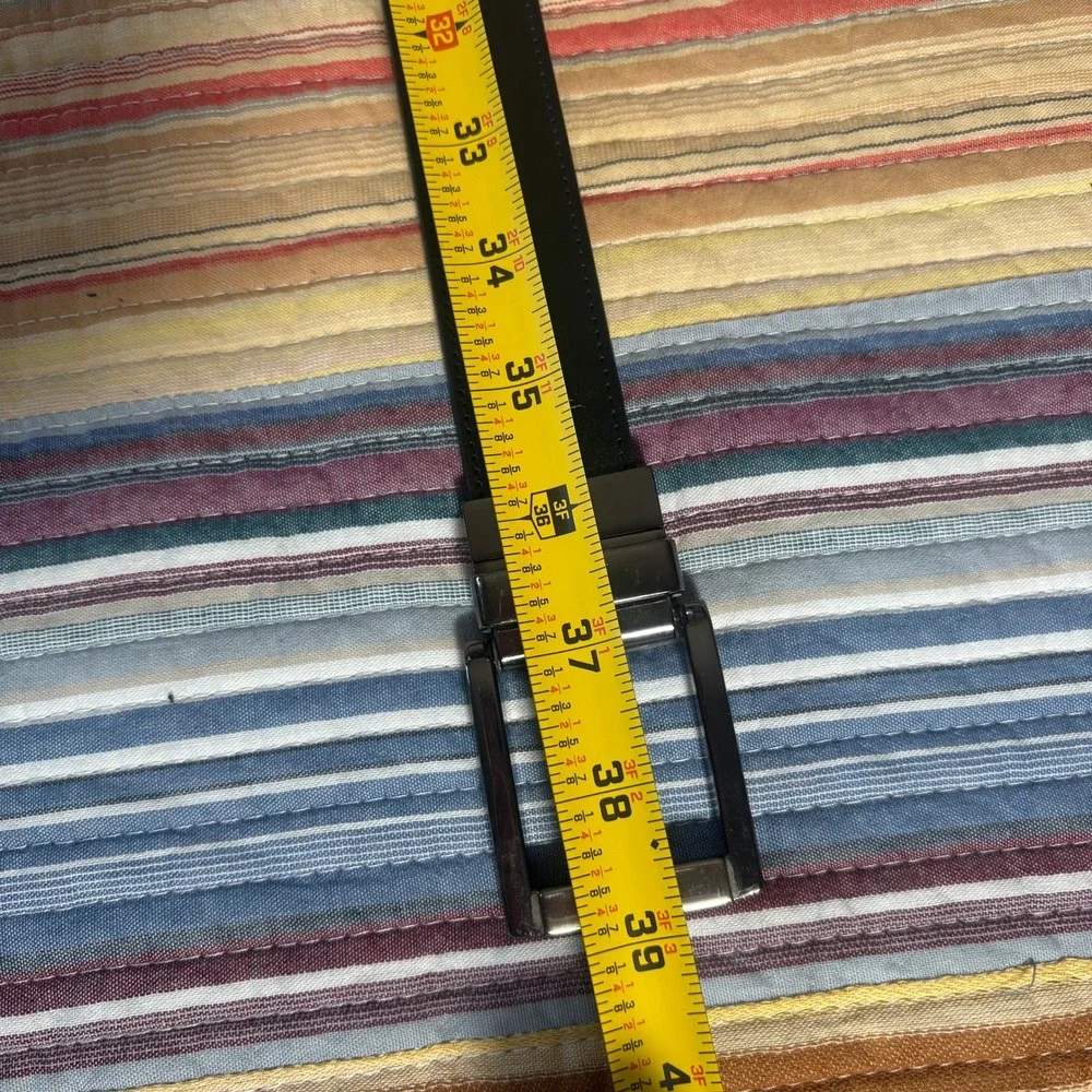 Dockers Mens Leather Belt Black & Brown Gunmetal Buckle 32/80 JBI Guatemala